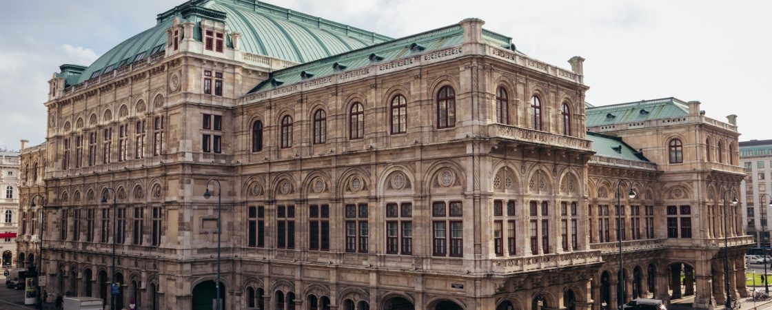 vienna state opera during daytime